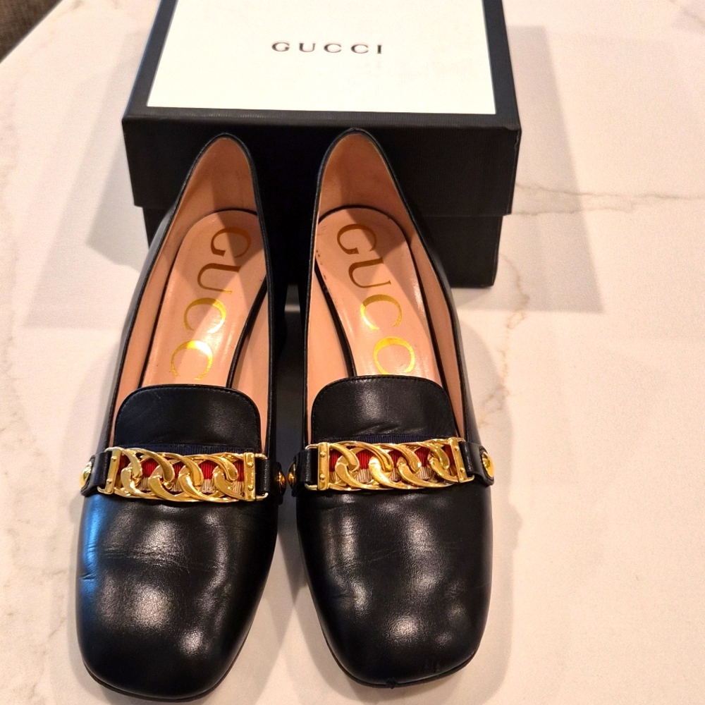 Gucci Black Leather Heels with Gold and Red Accents